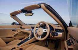 Porsche 911 Carrera S Cabriolet, interior