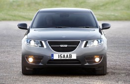 Saab 9-5, front