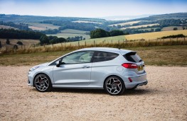 Ford Fiesta ST, side