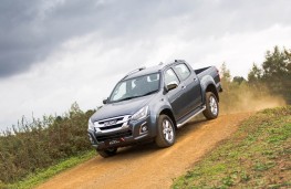 Isuzu D-Max, front