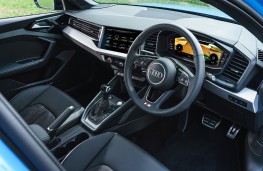Audi A1 S line, 2019, interior
