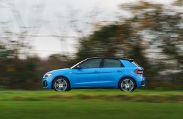 Audi A1 S line, 2019, side, action