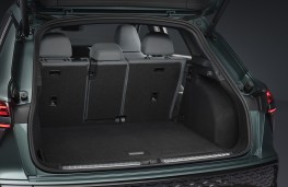 Audi Q3, 2025, boot