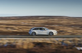 Audi A5 Avant, 2026, side