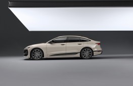 Audi A6 e-Tron Sportback, 2024, side