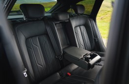 Audi A6 Avant, 2018, rear seats