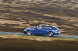 Audi A6 Avant e-tron Launch Edition, 2025, side, action