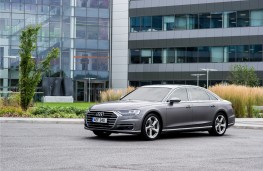 Audi A8, 2018, front