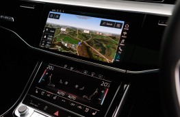 Audi A8, 2018, display screens