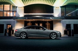 Audi A8, 2018, side
