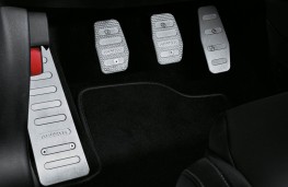 Abarth 695 XSR Yamaha, 2017, pedals