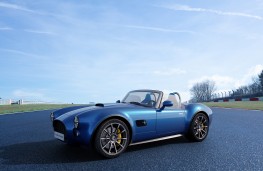 AC Cobra GT Roadster, 2024, side
