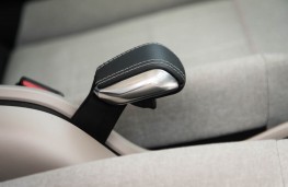 Citroen C3 Aircross, 2017, handbrake