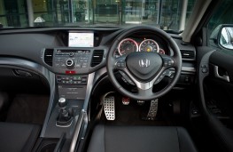 Honda Accord, interior