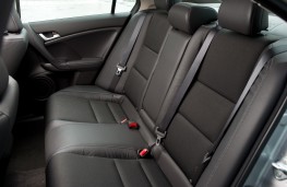 Honda Accord, rear seats