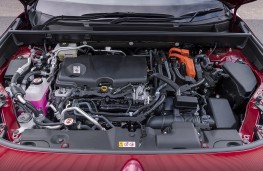 Suzuki Across, 2025, engine