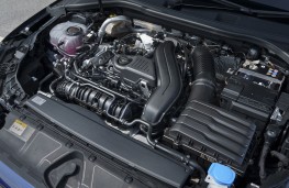 Audi A3 Sportback 35 TFSI S tronic Black Edition, 2025, engine