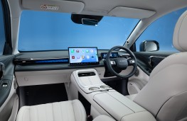 Aion V, 2026, interior