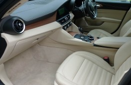 Alfa Romeo Giulia, front seats