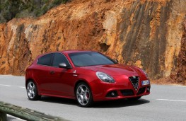 Alfa Romeo Giulietta Quadrifoglio Verde, side, action