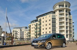 SEAT Alhambra, front