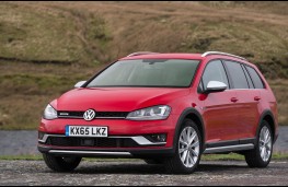 Volkswagen Golf Alltrack, front
