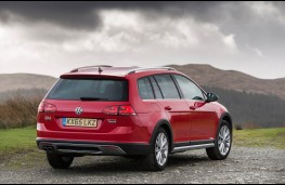 Volkswagen Golf Alltrack, rear