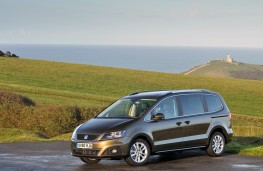 SEAT Alhambra, side