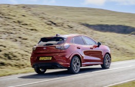 Ford Puma, 2025, rear
