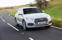 Audi Q5 2.0 TFSI quattro, 2017, front, action