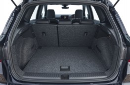 SEAT Arona. 2025, boot