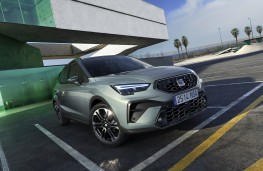 SEAT Arona, 2025, front