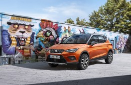 SEAT Arona, 2017, front