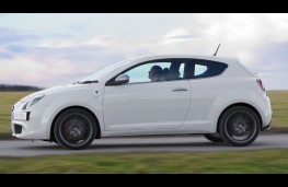 Alfa Romeo Giulietta, side