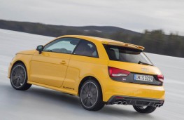 Audi S1, side