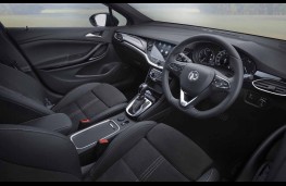 Vauxhall Astra, 2019, interior