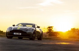 Aston Martin DB11 AMR, front static