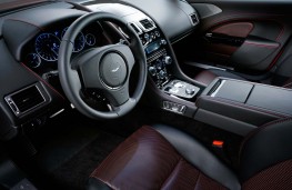 Aston Martin Rapide S cockpit