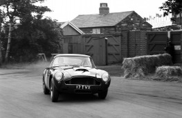 Aston Martin DB4 GT, front