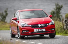 Vauxhall Astra 2015, nose