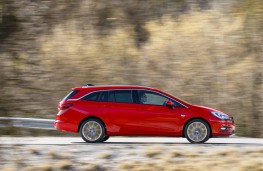Vauxhall Astra Sports Tourer, 2016, side