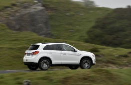Mitsubishi ASX, side