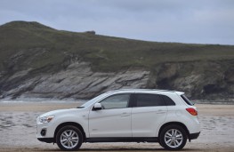 Mitsubishi ASX, side