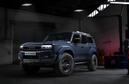 Arctic Trucks Toyota Land Cruiser, 2025, front, static