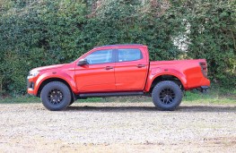 Isuzu D-Max Arctic Trucks AT35, 2025, side