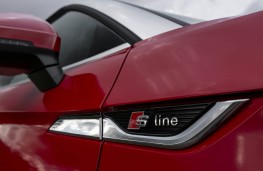 Audi A5 Cabriolet, badge detail