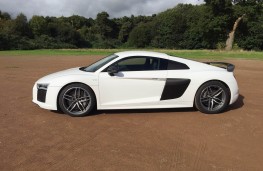 Audi R8, side