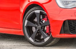 Audi RS 3 Sportback, front wheel