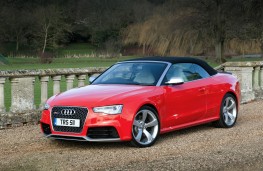Audi RS5 Cabriolet Side Closed
