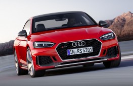 Audi RS 5 Coupe front action